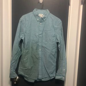 Old navy shirt